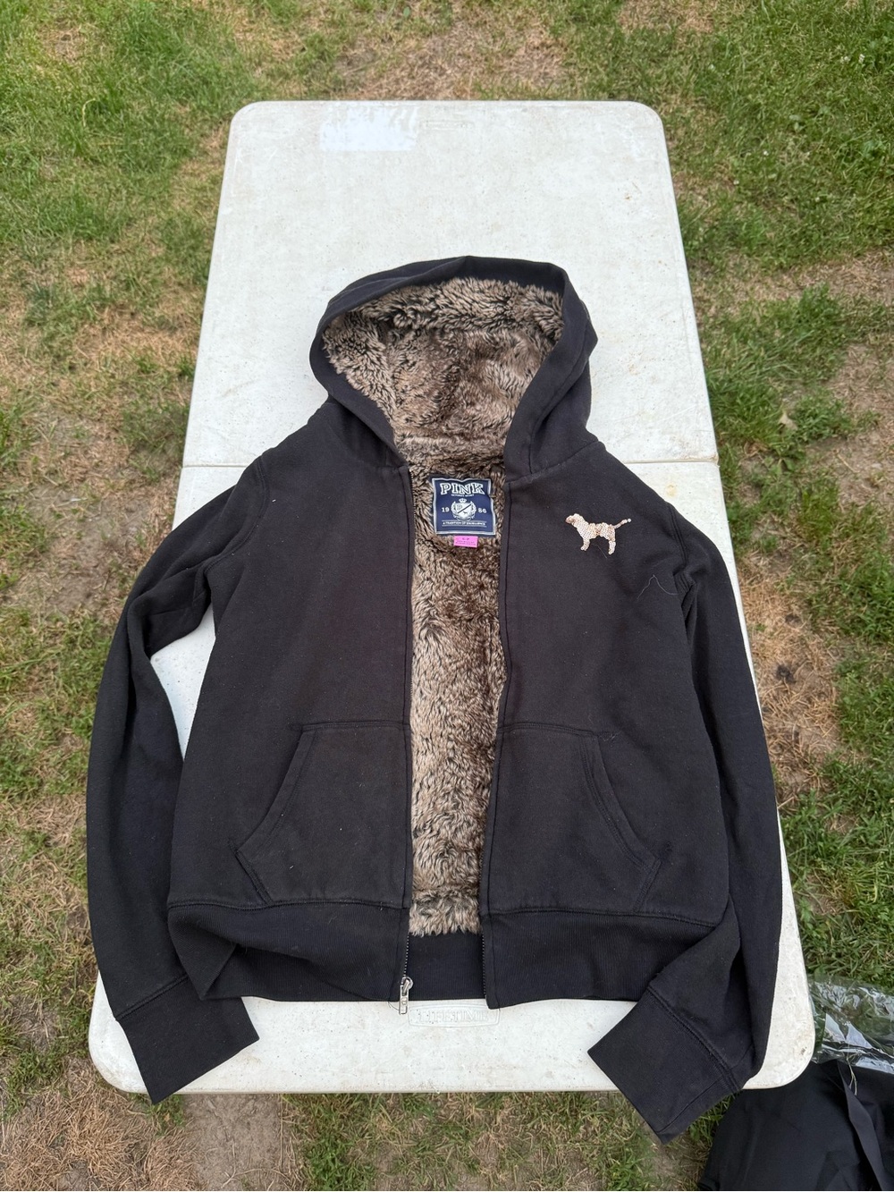 pink vs y2k fur lined zip up
